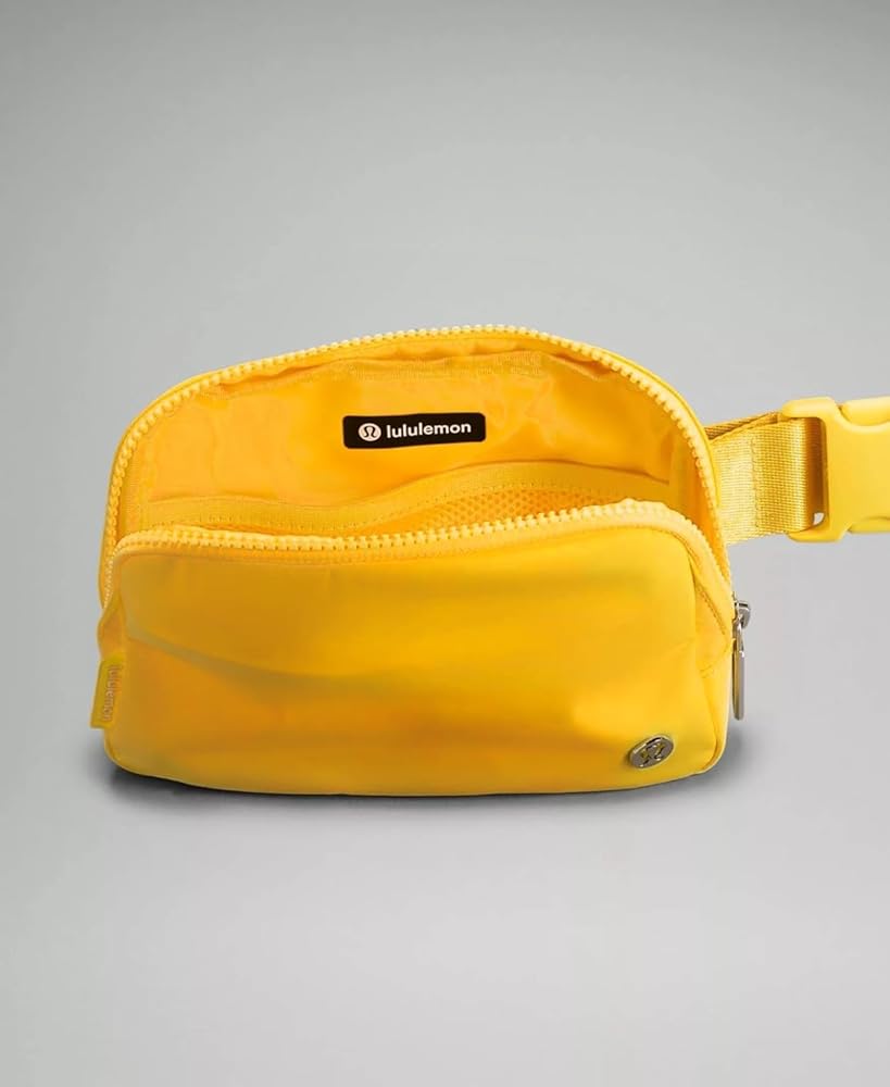 レア　lululemon ベルトバッグ Everywhere ベルトバッグ 1L | バッグ | Lululemon JP